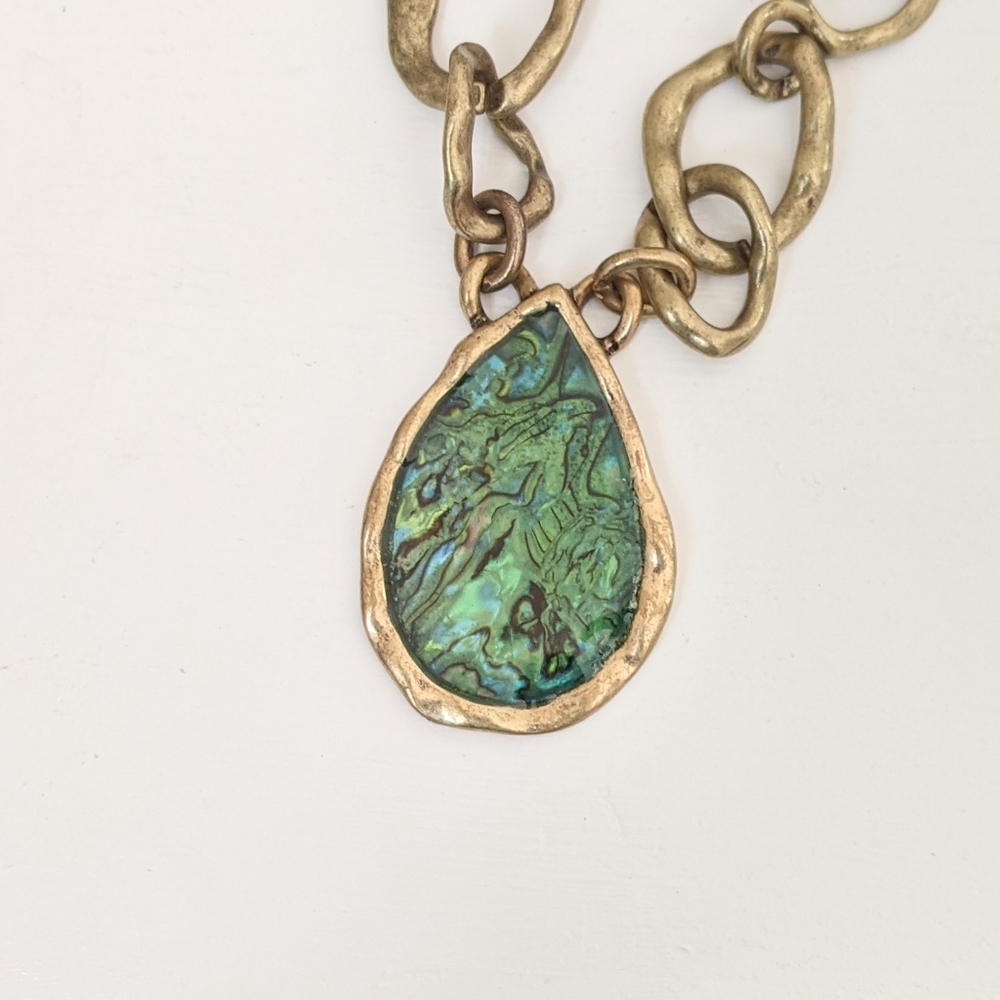 Vintage Enamel Pendant Necklace Stamped NRQ (Avon?) - Picture 3 of 6